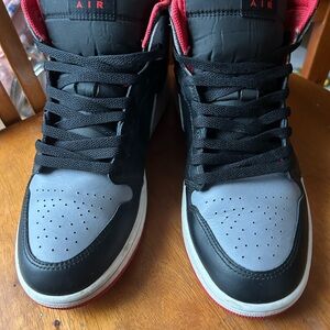 Nike air Jordan black/gray/red